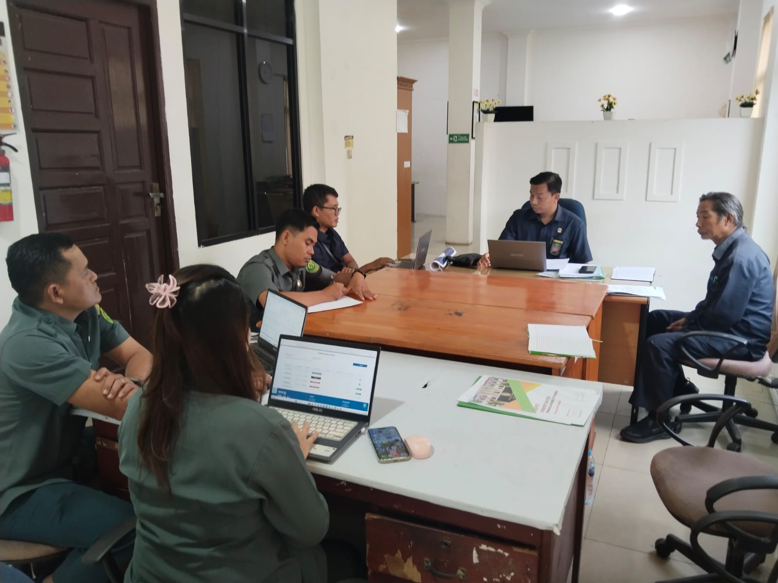 Rapat Evaluasi Kinerja Kesekretariatan bulan Agustus 2026